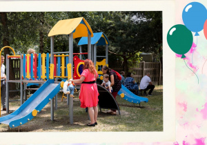 Dzieci bawiące się na zabawkach ogrodowych.